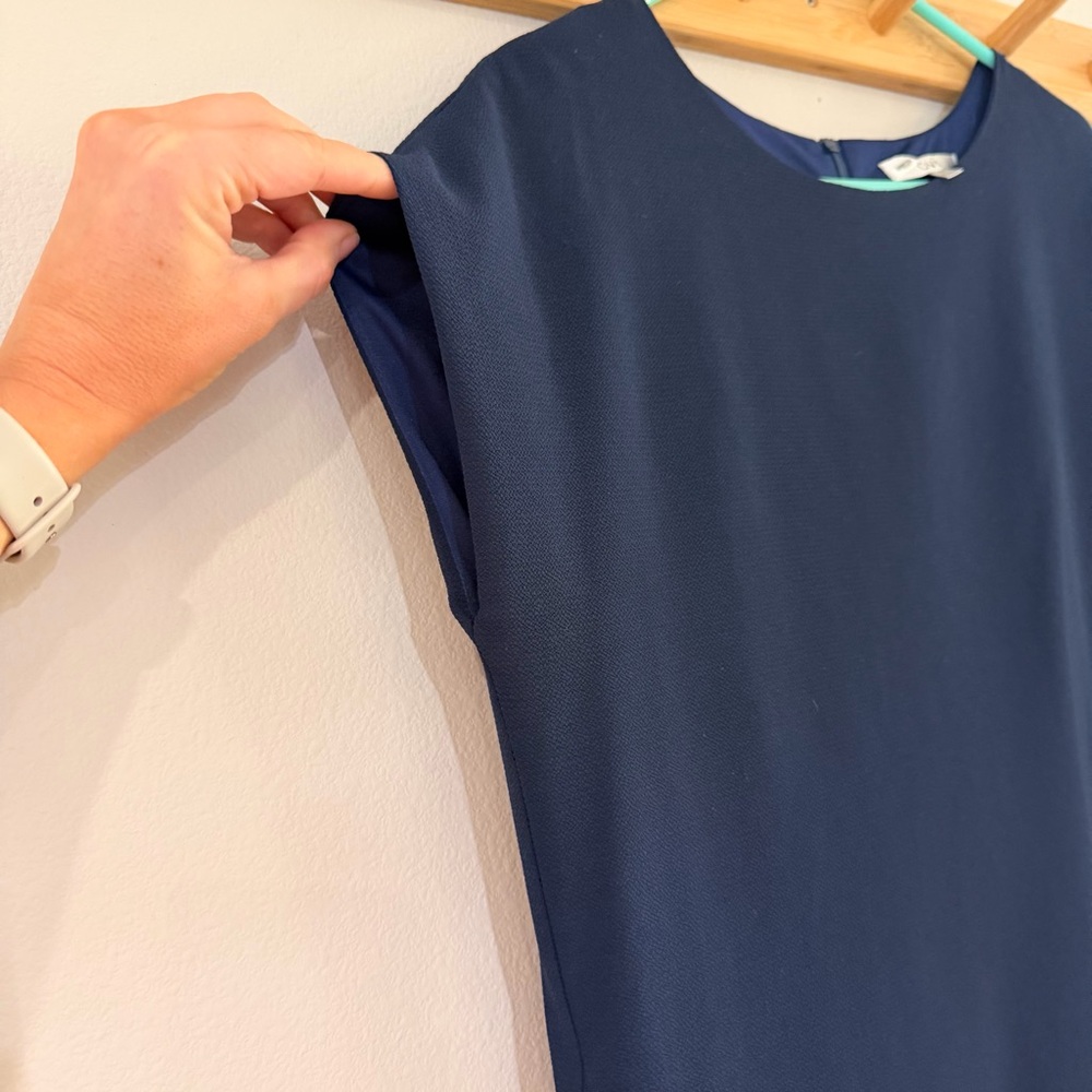 Navy Shift Dress Cap Sleeve Pockets Minimal Work Casual Dress - Size M - Picture 3 of 7